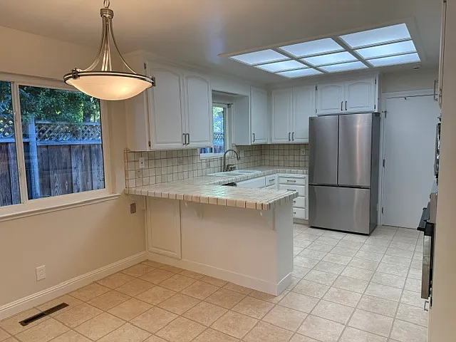 3415 Woodstock Ln — Photo 7