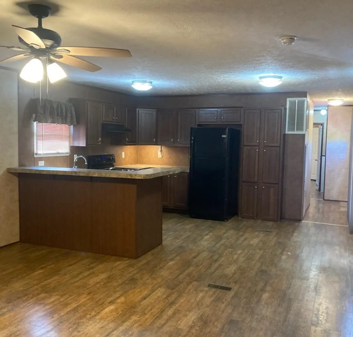 2 bed, 1064 sqft, $1,000 — Photo 4