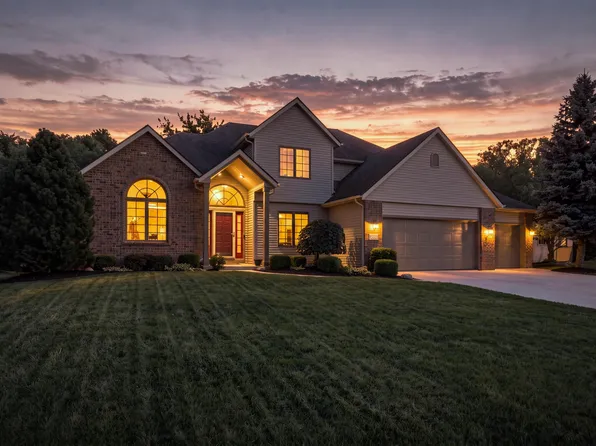 2223 Deer Lodge Pl, Fort Wayne, IN 46818