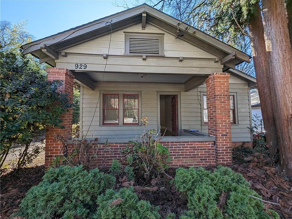 1st image of 929 United Ave SE