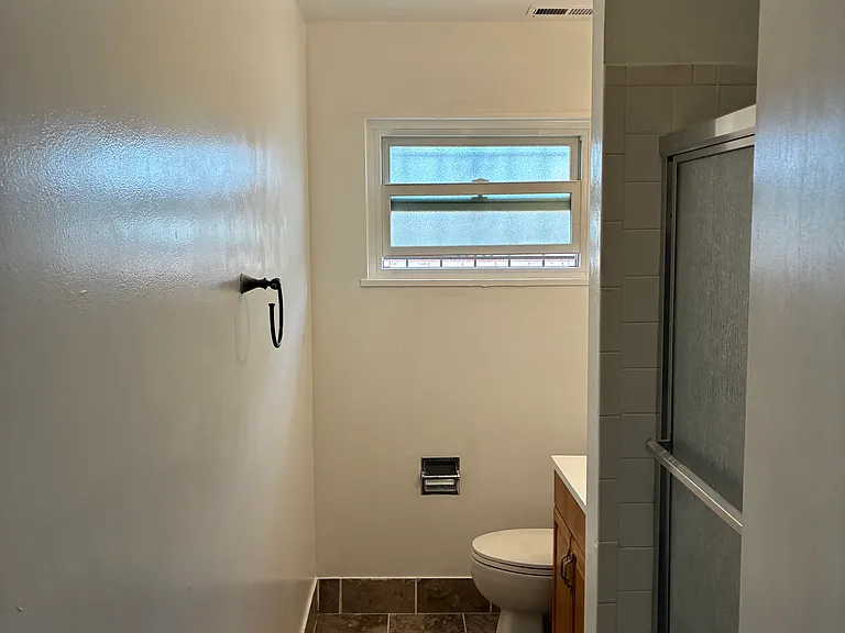 2733 Palomas Dr NE — Photo 13