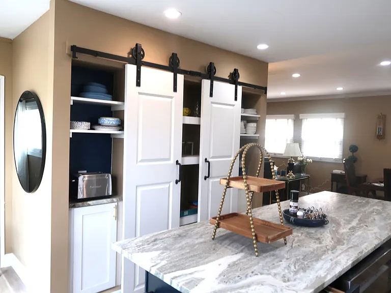 1725 Oak Park Dr — Photo 5