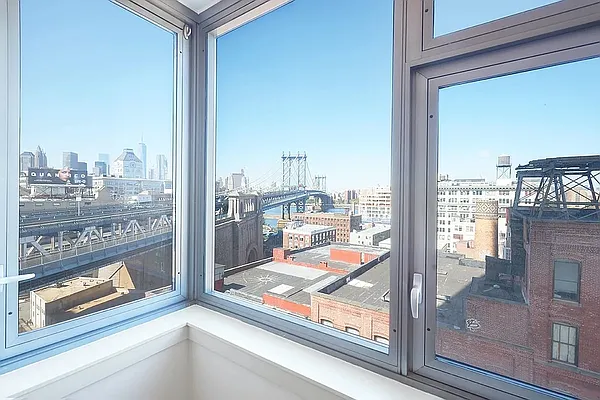100 Jay Street #8B