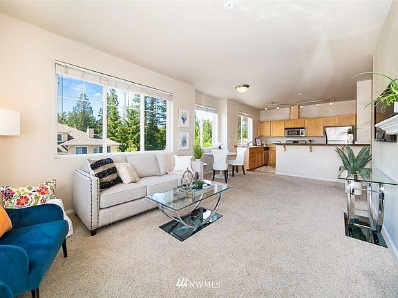 Full view - Living Room