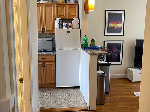 2nd image of 1842 Commonwealth Ave APT 7