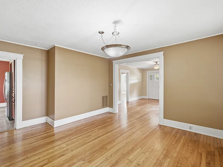 1105 Westwood Ave — Photo 6
