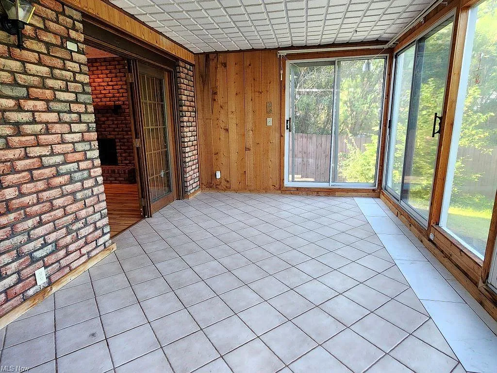3 bed, 3.5 bath, 3084 sqft, $3,300 — Photo 4