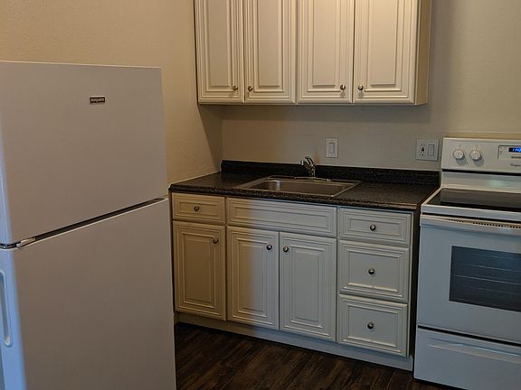 3rd image of 1337 Sunny Ct