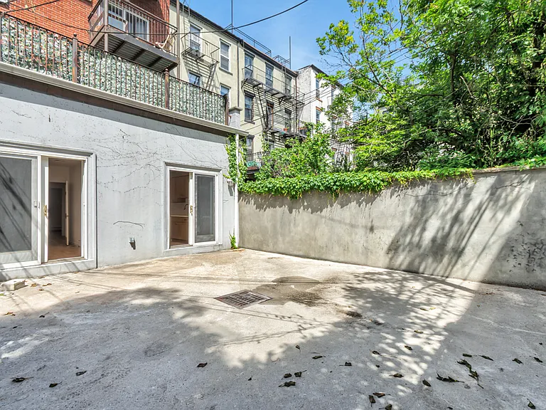 194 Sackett St #1 — Photo 10