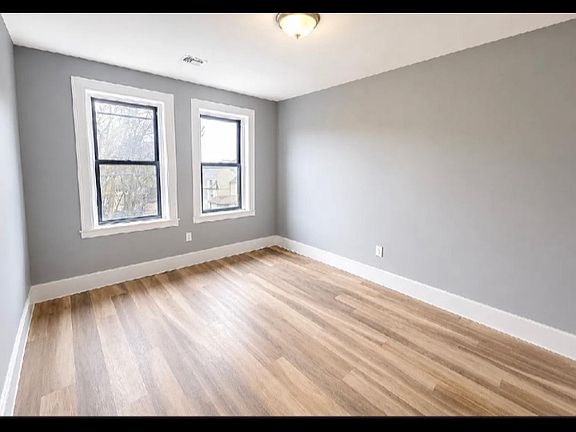 2nd image of 125 Osborne Ter #14A