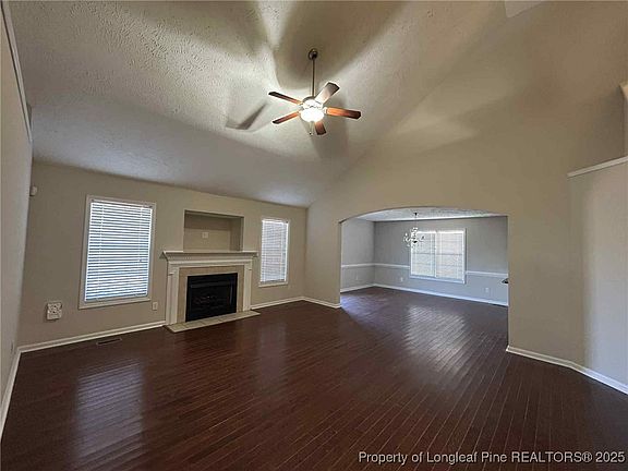 4th image of 5918 Lillytrotter Dr
