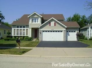 2410 Chambourd Dr, Buffalo Grove, IL