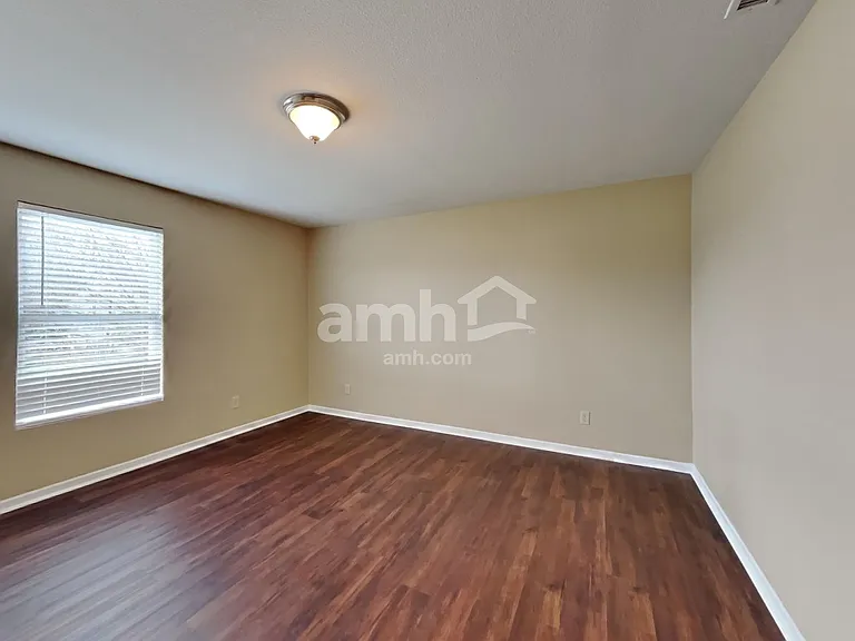 10522 McClain Dr — Photo 22