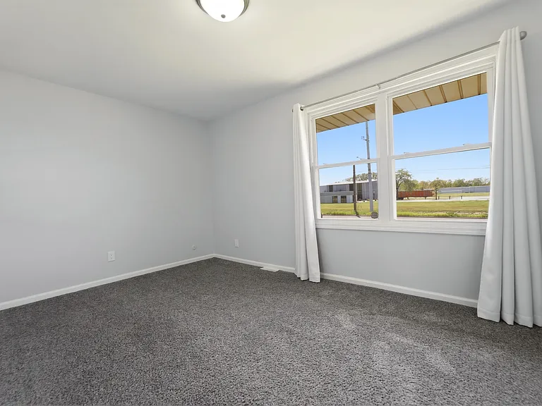 4520 Ohio St — Photo 13