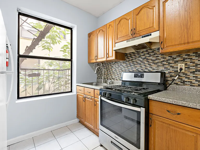 6215 Boulevard East #1G — Photo 3