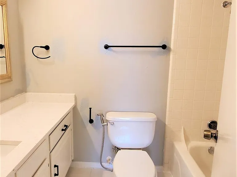 4233 Madera Rd #4 — Photo 17