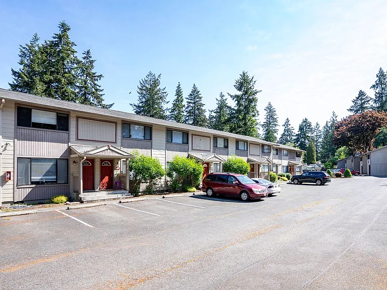 American Lake Townhomes — Photo 29