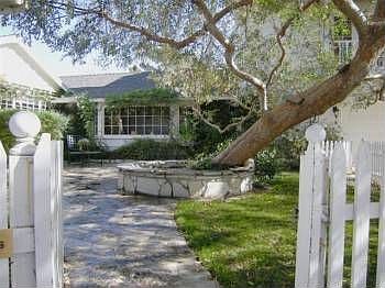 2nd image of 10455 Camarillo St