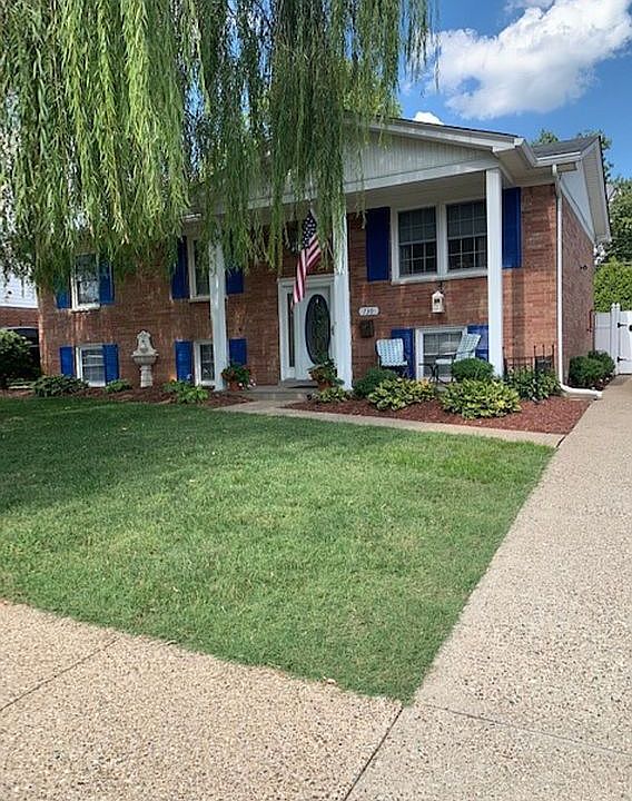 1st image of 730 Plaza Dr