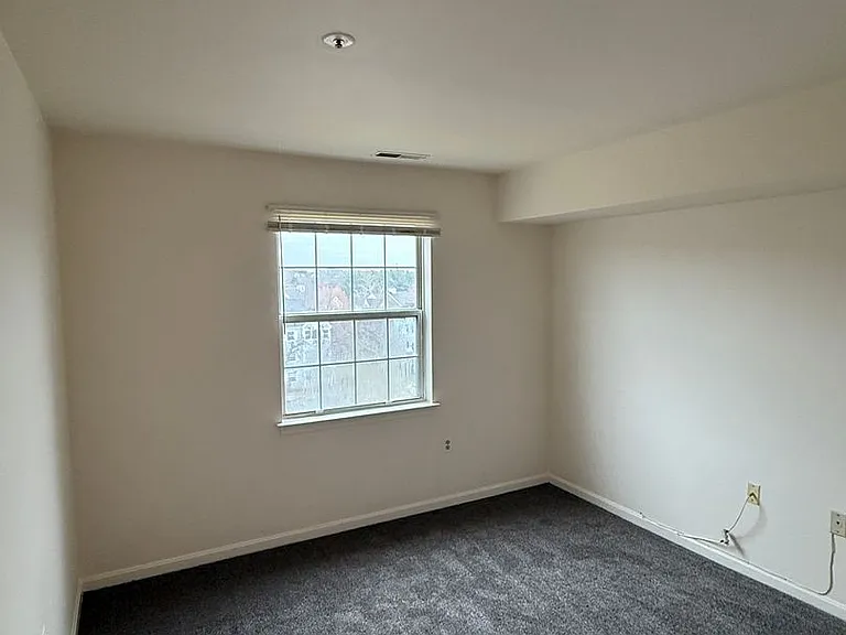 8382 Montgomery Run Rd #J — Photo 15