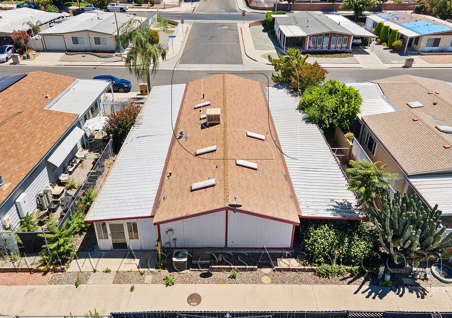 Spacious 2 Bedroom Home in a Desirable 55+ Hemet Community — Photo 4