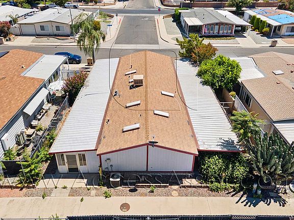 4th image of 1360 Cabrillo Dr