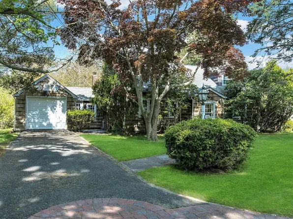 110 Suydam Lane, Bayport, NY 11705