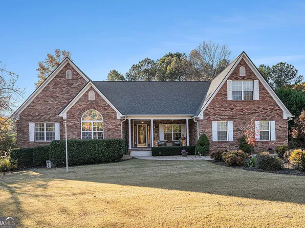 20 Spring Lake Trl NE, White, GA 30184