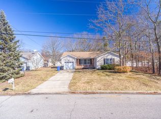 155 Albatross Ave, Manahawkin, NJ 08050