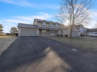 301 N 8th St, Waterford, WI 53185