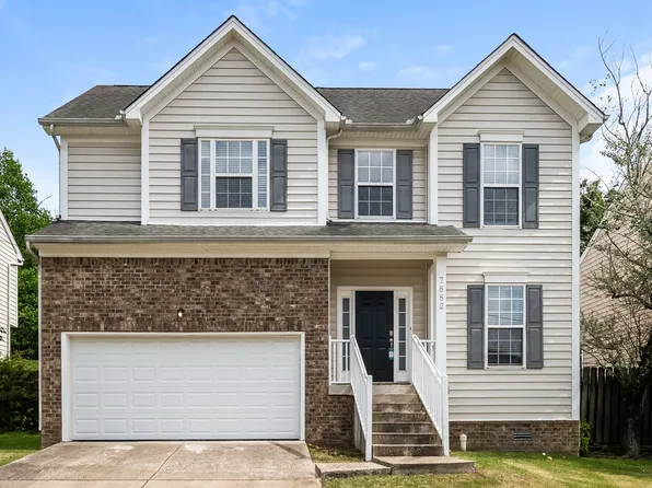 7882 Rainey Dr, Antioch, TN 37013