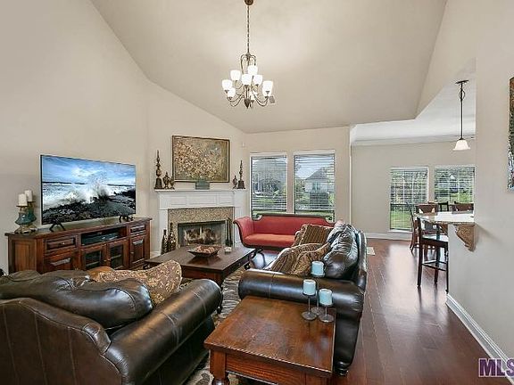 5th image of 16483 Long Lake Dr