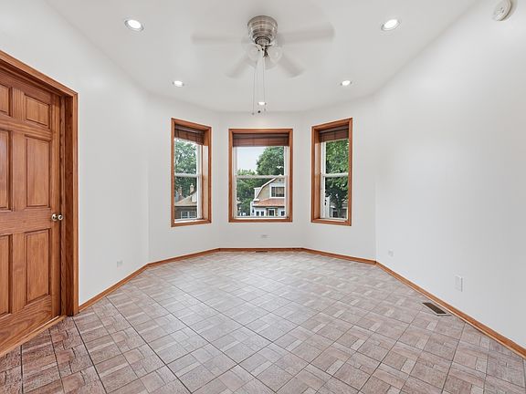 2nd image of 3408 N Springfield Ave Floor 2