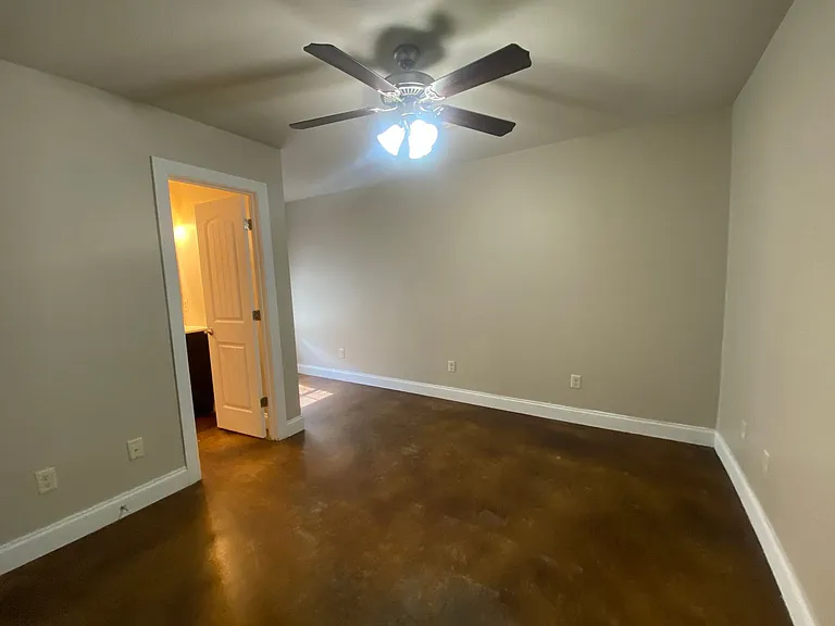 3812 Griffin St — Photo 3