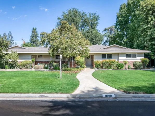 1630 W Robinwood Ln, Fresno, CA 93711