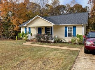 131 Island Terrace Rd, Statesville, NC 28677