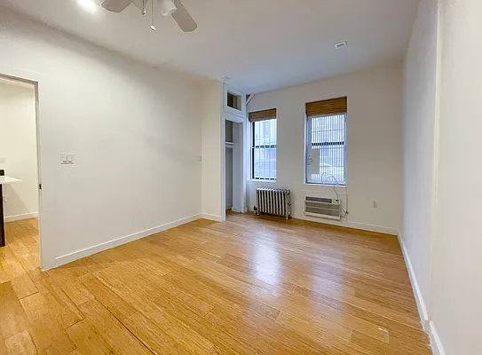 Rented by Kahen Properties | media 16