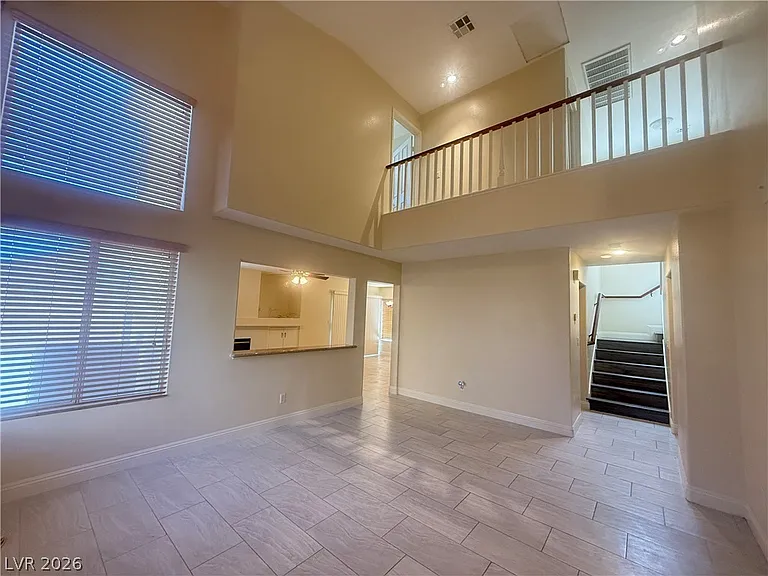 7562 Reindeer Ct — Photo 5