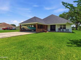 1035 Jeffery Dr, Saint Martinville, LA 70582