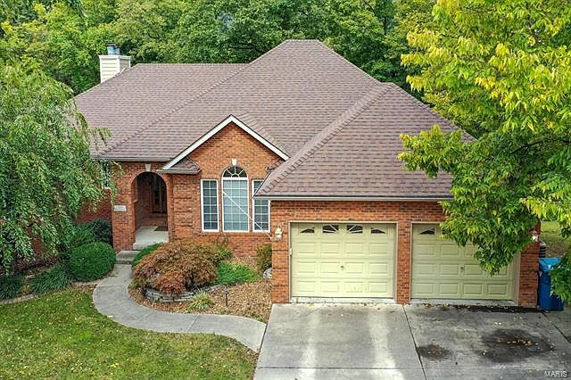1st image of 111 Carrington Ct