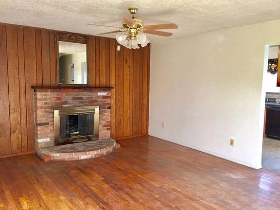 2nd image of 441 N Roberta Way