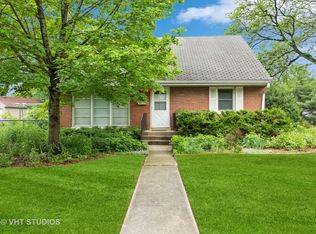 18646 Palmer Cir, Homewood, IL 60430
