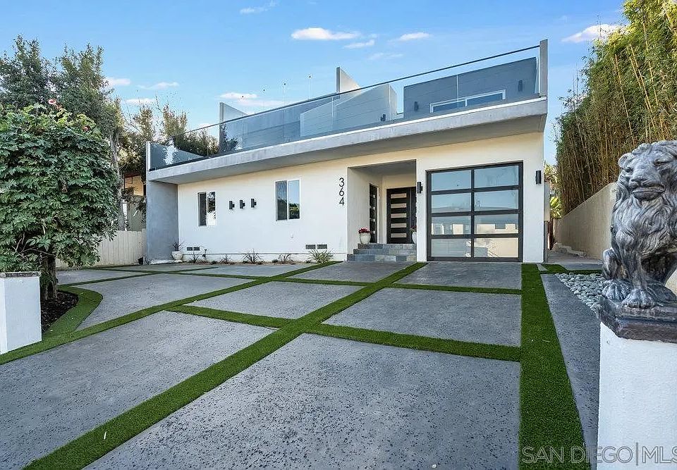 1st image of 364 San Elijo St
