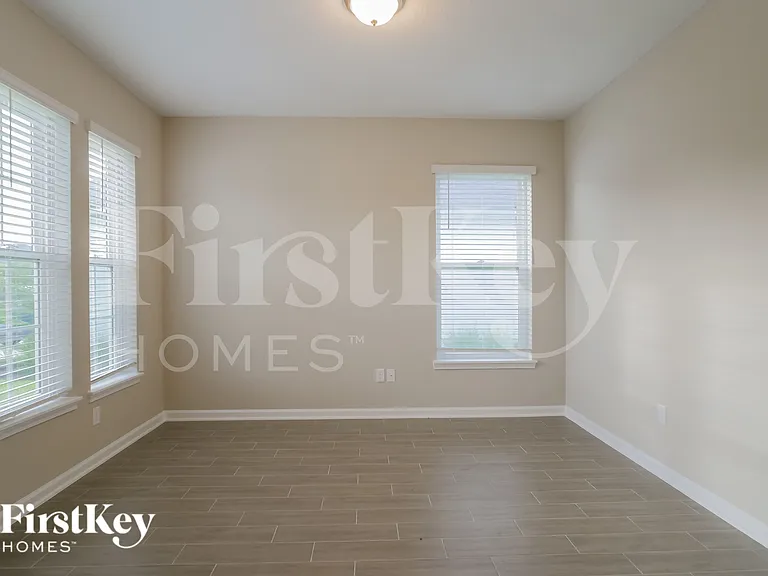 486 Grand Landings Pkwy — Photo 11