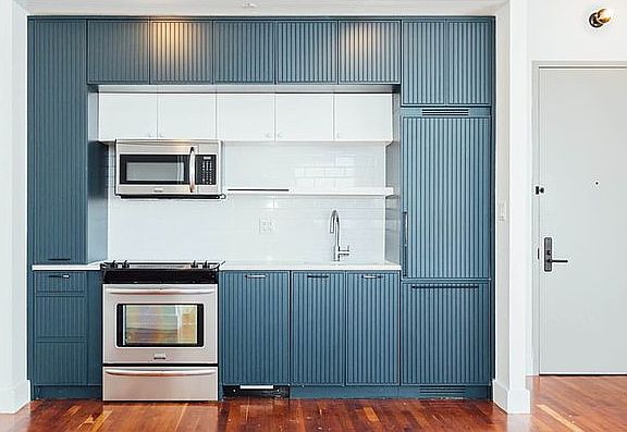4th image of 176 Bainbridge St #3
