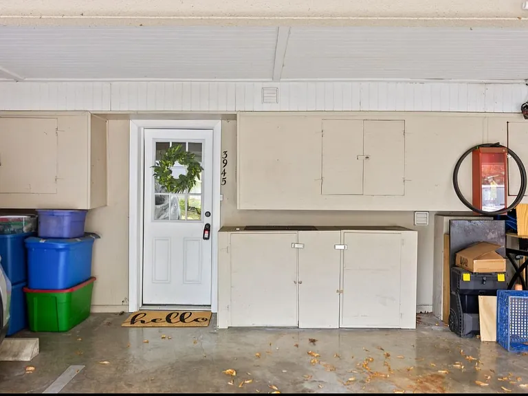 3945 N Quail Ln — Photo 5