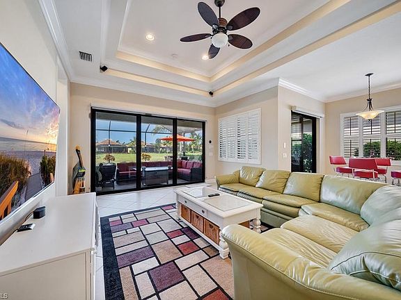 5th image of 9332 Isla Bella Cir