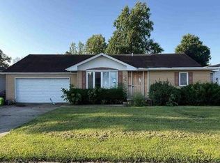 126 E Patterson St, Roodhouse, IL 62082