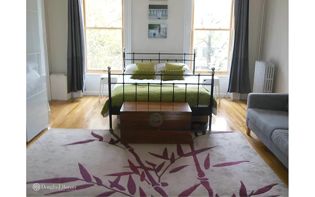 Rented by Douglas Elliman | media 36