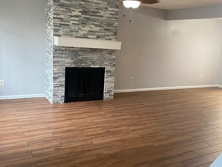 2019 Place Rebecca Ln #G4 — Photo 6